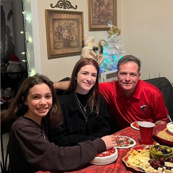 Meet your Posher, Thomas page - Picture 2 of 4